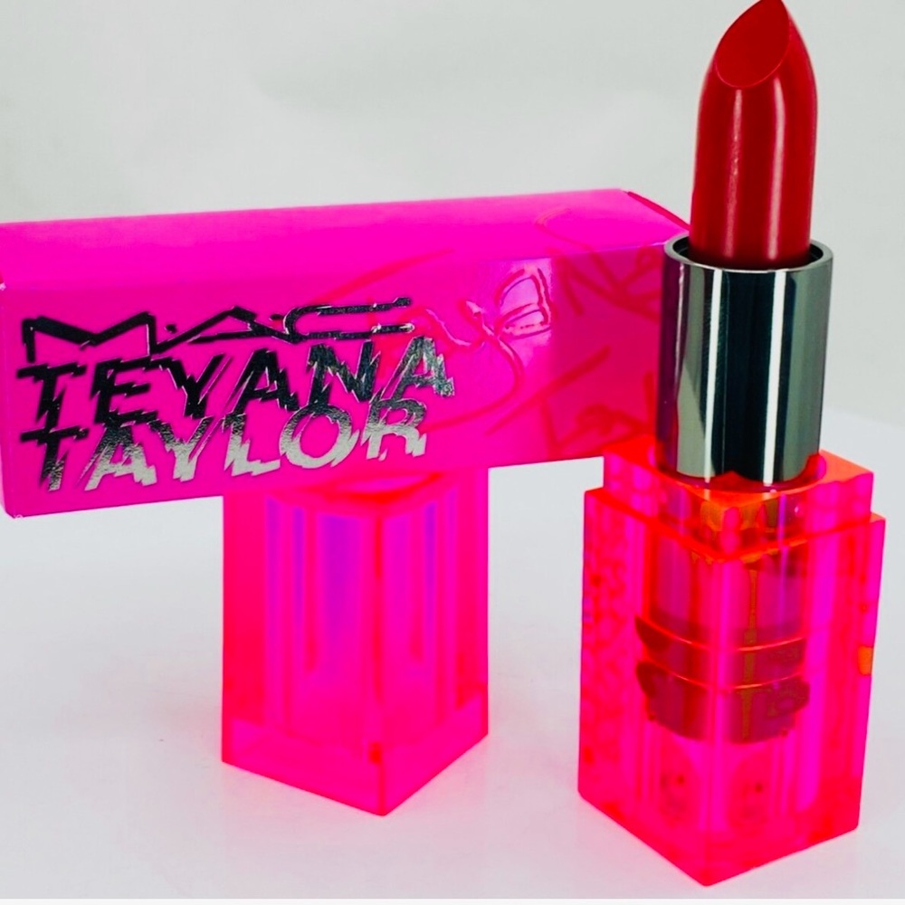 MAC Teyana Taylor Lipstick #A Rose In Harlem